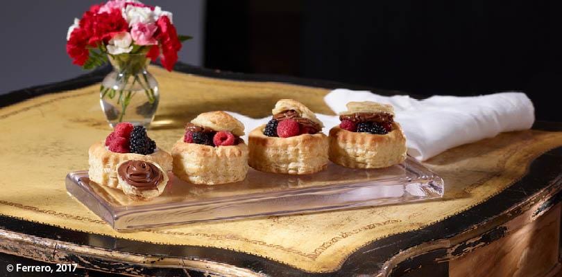 VOL-AU-VENT AUX FRAMBOISES ET AUX MÛRES AU NUTELLA<sup>®</sup>