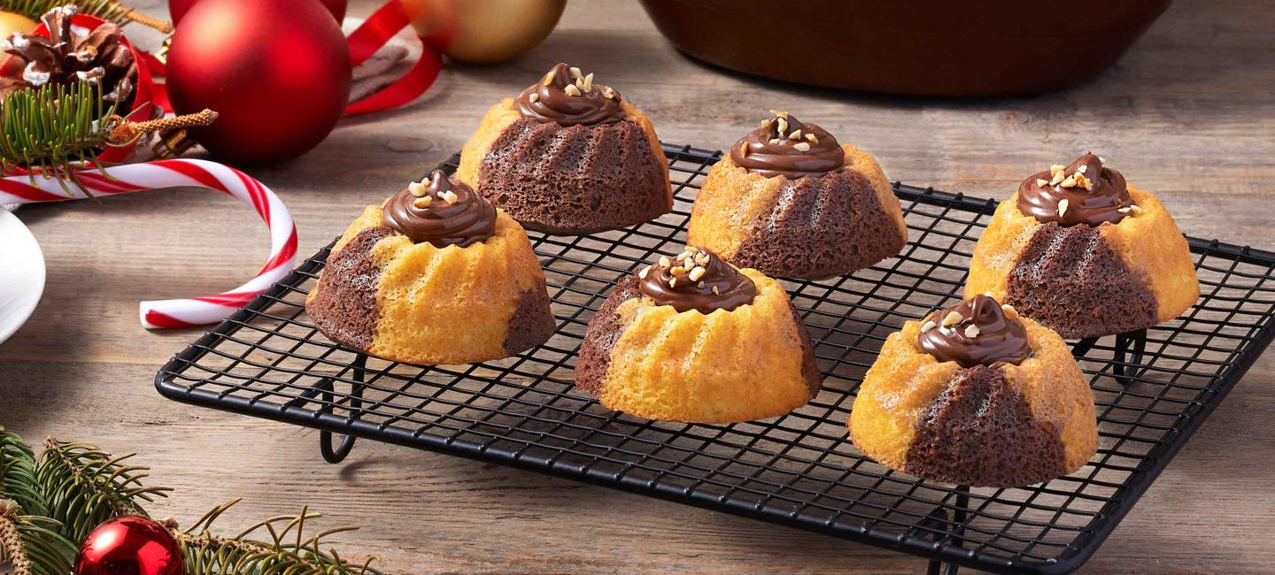 Marble mini cakes