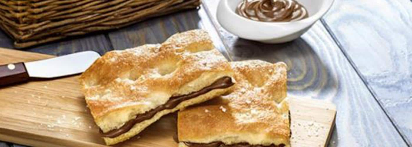 MINI-FOCACCIAS WITH NUTELLA